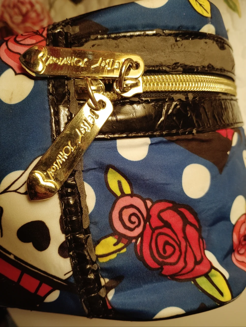 🌹💙*Betsey Johnson* Blue Floral Skulls Case🌹💙 - Picture 5 of 5